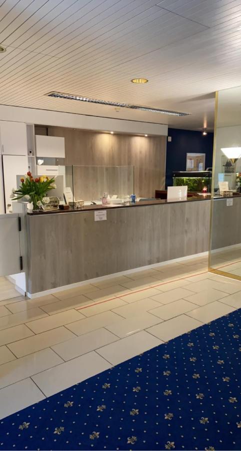 Park - Hotel Inseli Romanshorn Exterior foto